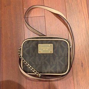 Michael Kors cross body